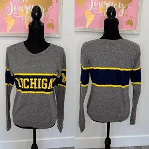 Collegiate Outfitters League Michigan Gray Long Sleeve Top (M)